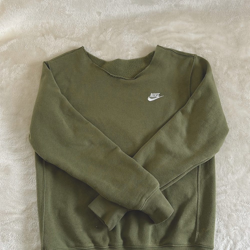 nike sweatshirt with the collar cut olive green color size small